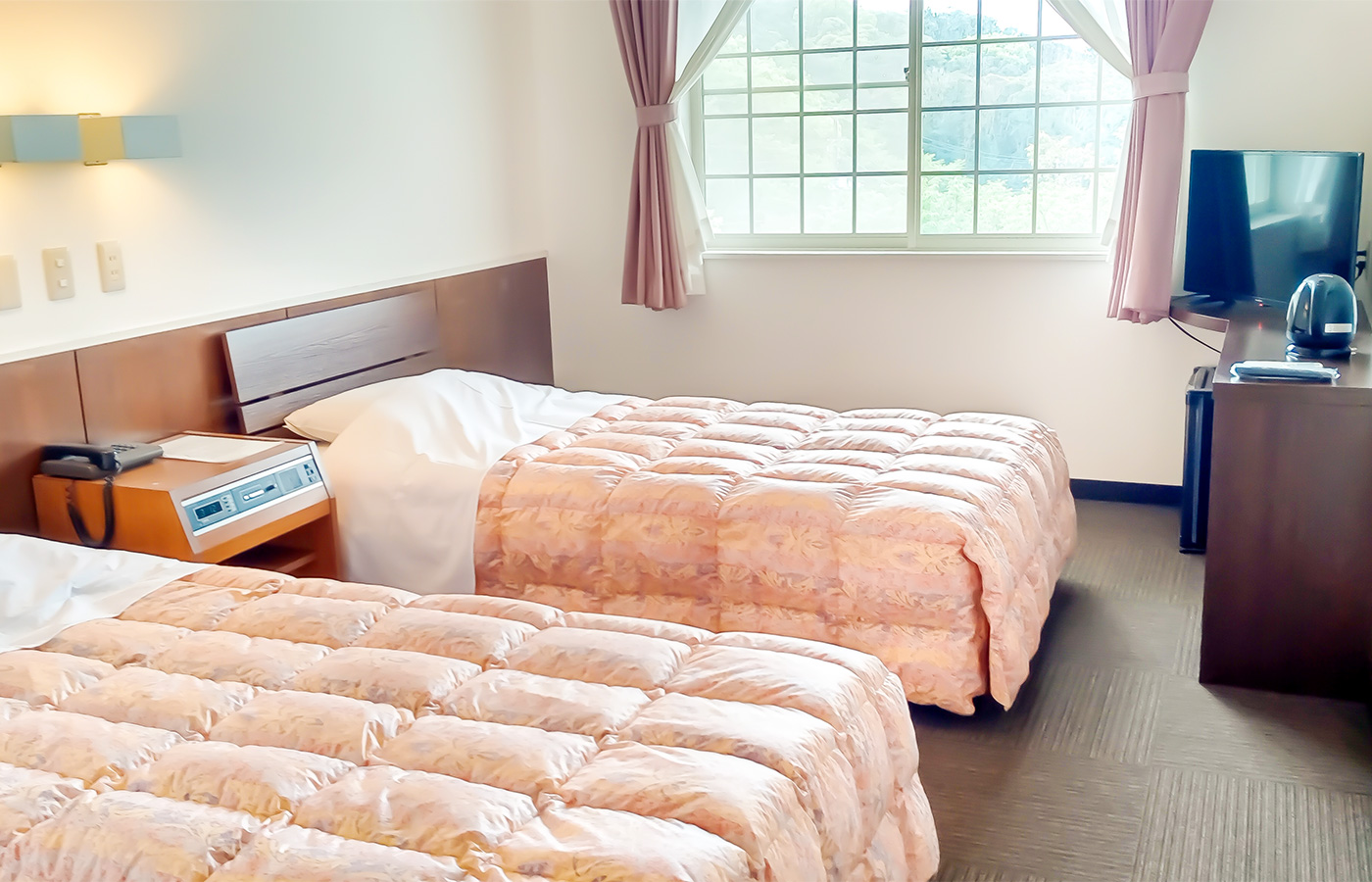寝室(全室バス・トイレ付)